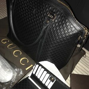 Gucci purse and wallet